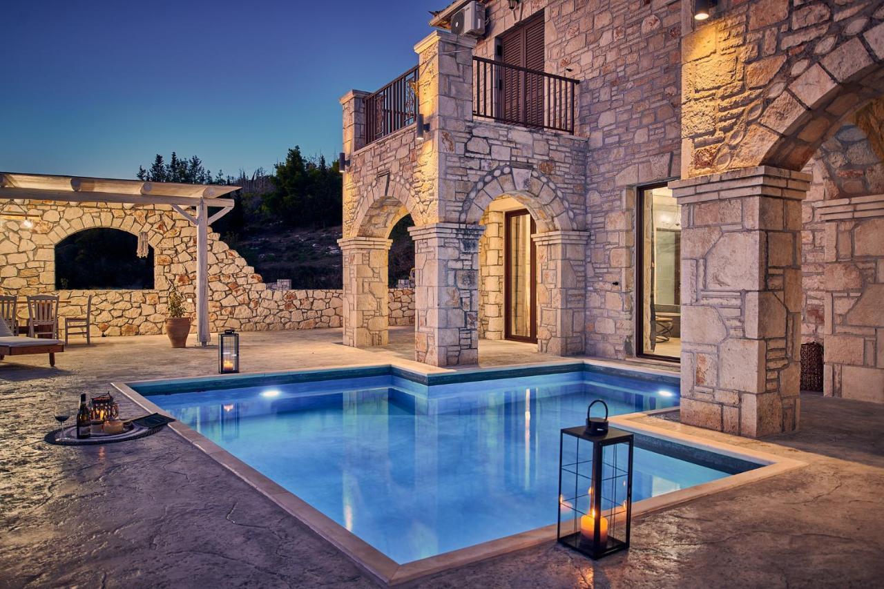 Ioanna Chateau - Luxury Stone Villa